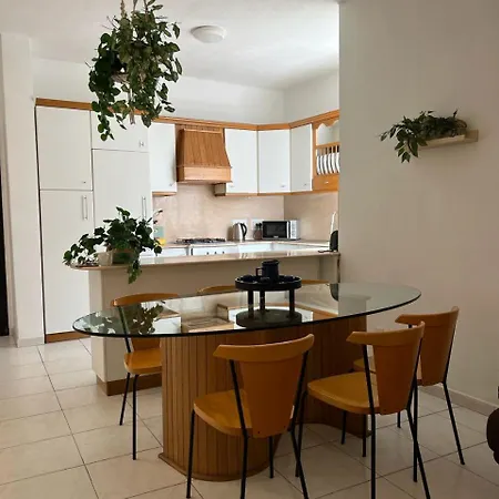 Location Stylish Σλιέμα